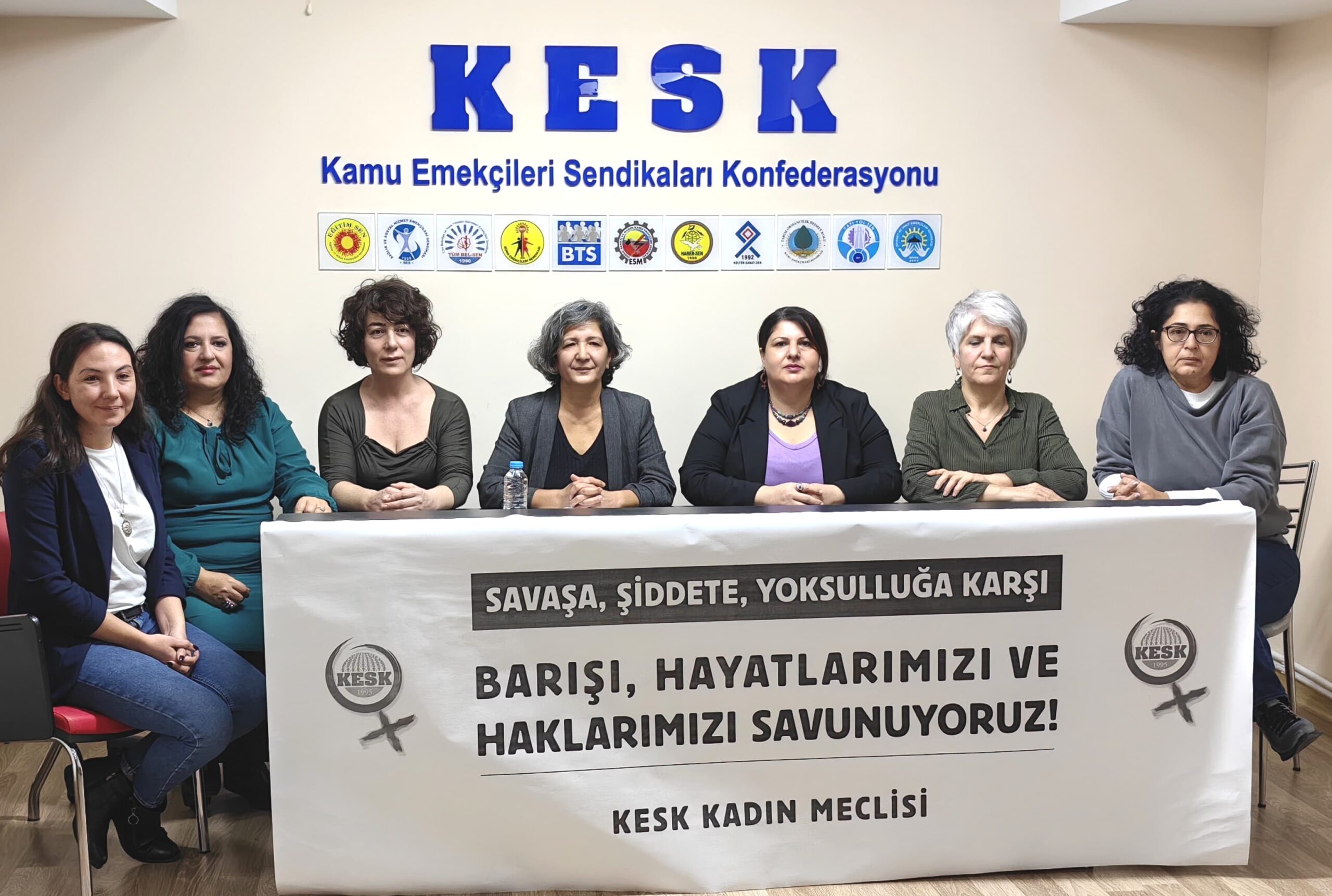 Hayatlarımızı ve Haklarımızı Savunuyoruz!