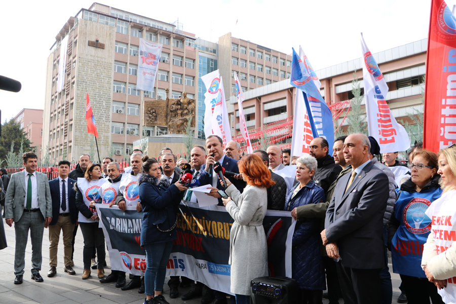 "Öğretmenler Olarak Haklarımızı İstiyoruz Alacağız!"