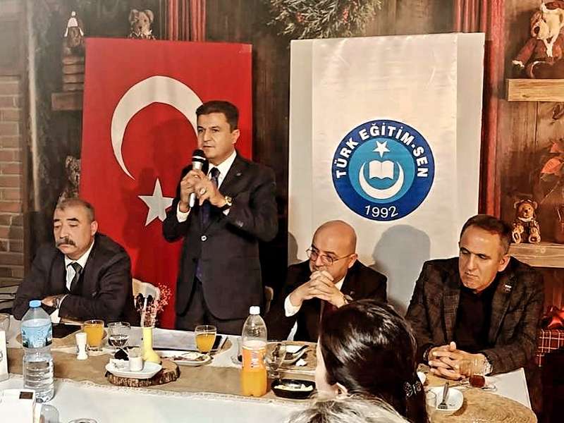 Türk Eğitim-Sen: Haksızlık ve kadrolaşmayla mücadele ediyoruz