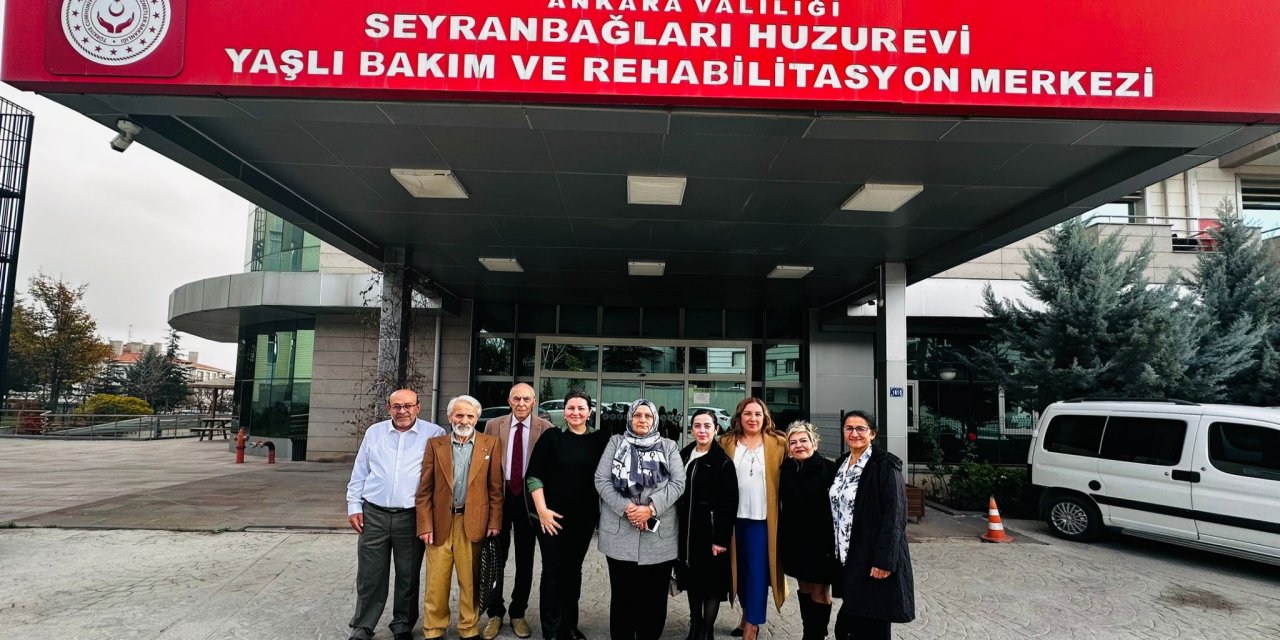 Türk Eğitim-Sen, Huzurevinde Kalan Emekli Öğretmenleri Unutmadı!