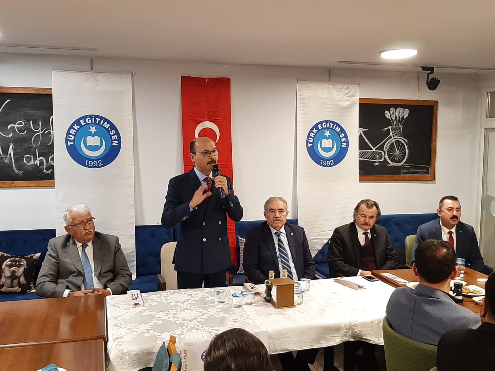 Genel Başkan Geylan: "Kamu çalışanları hak ettiği payı almalıdır"