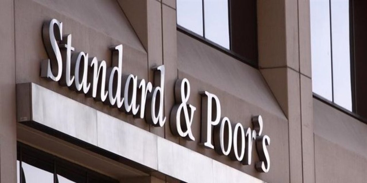 S&P'den Türkiye kararı: Kredi notu 'durağan'dan 'pozitif'e çevrildi