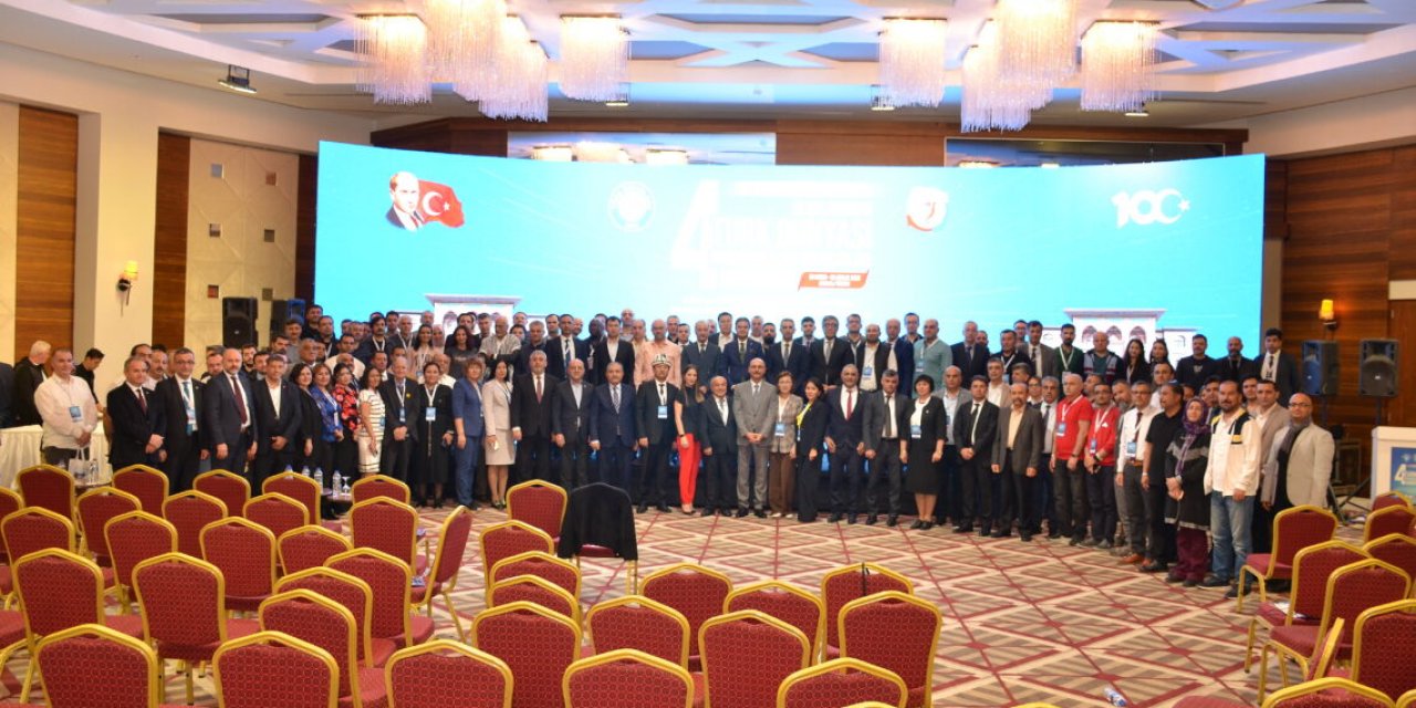 Türk Eğitim-Sen: 4. Uluslararası Türk Dünyası Mühendislik ve Fen Bilimleri Kongresi Tamamlandı
