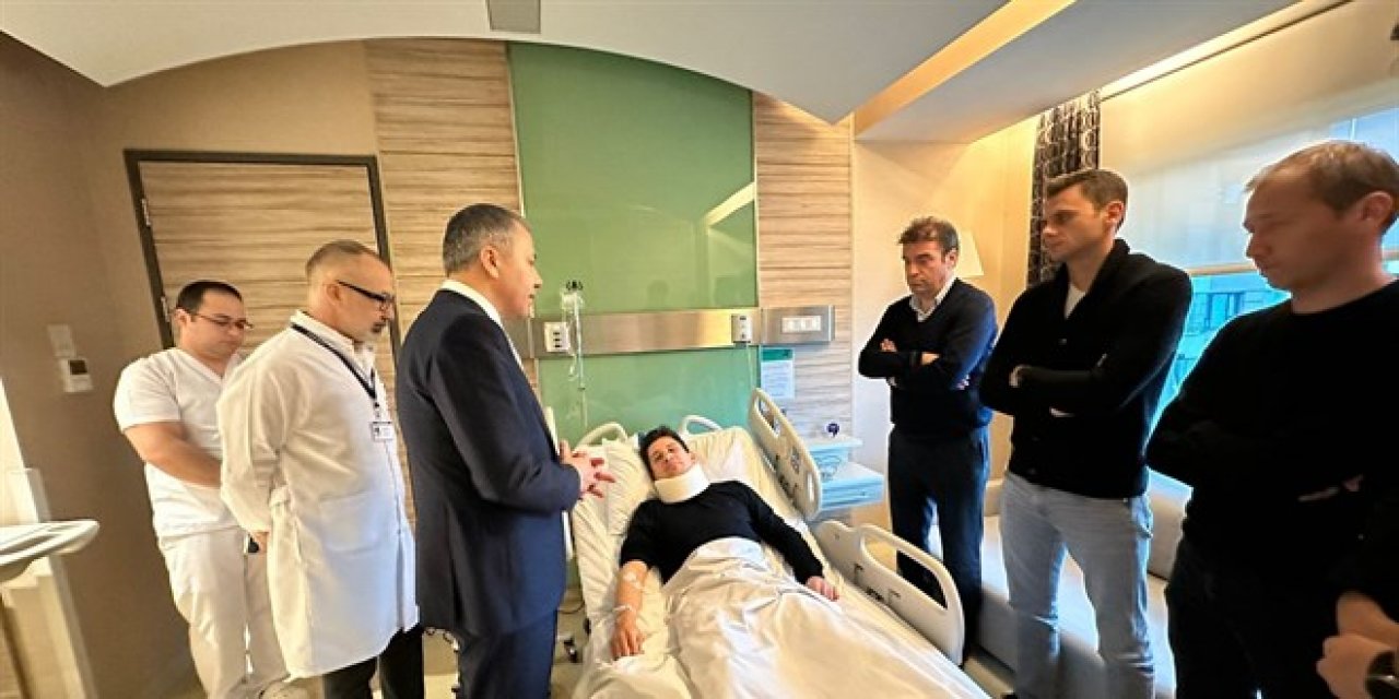İçişleri Bakanı Yerlikaya, hakem Halil Umut Meler'i ziyaret etti