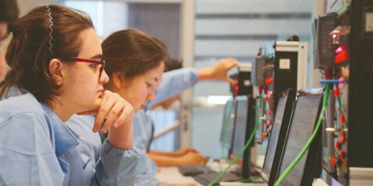 Liselilere 'yazılım' dersi
