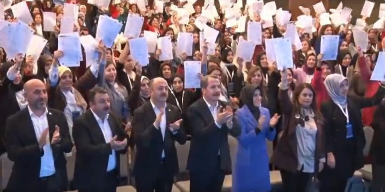 Kadınlar Komisyonu Ayakta Alkışlandı: 5 Günde 2500 Yeni Üye!