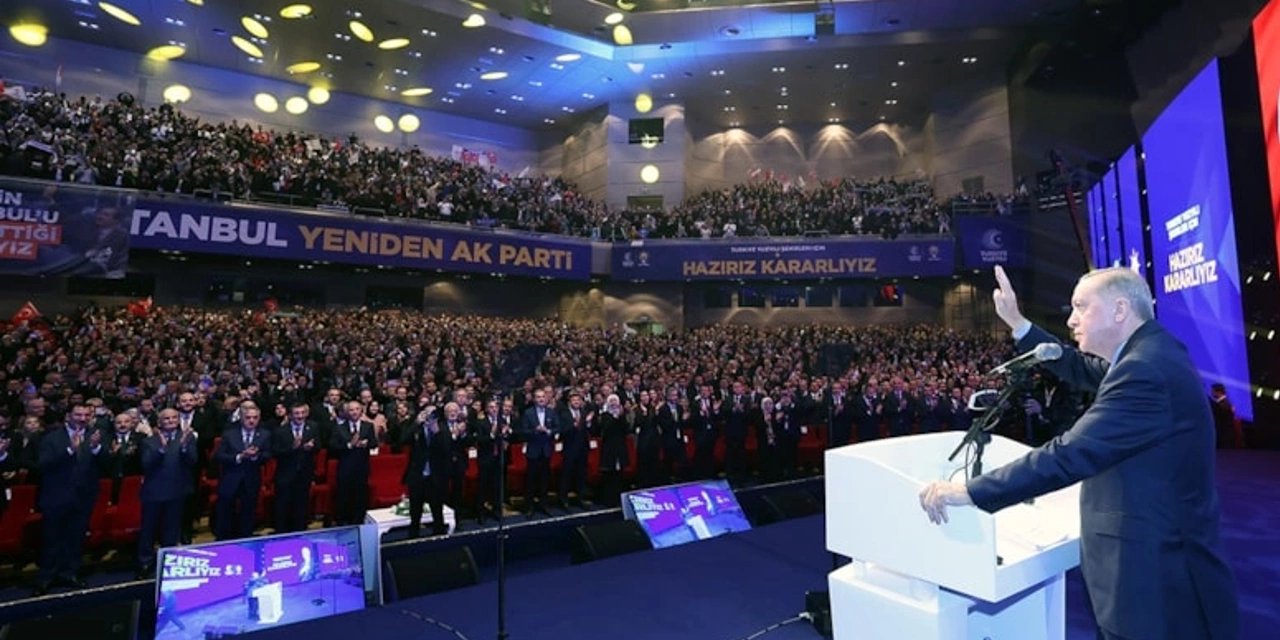 AK Parti'nin 48 ildeki adayları belli oldu