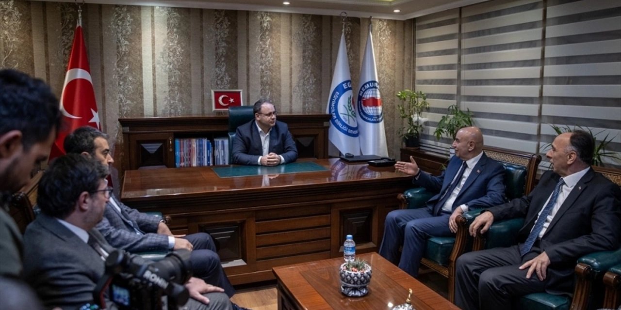 Turgut Altınok'tan Eğitim-Bir-Sen Ankara 1 No'lu Şube'ye Ziyaret