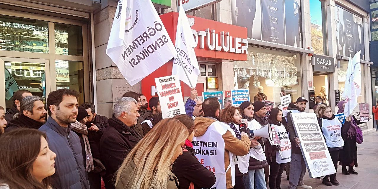 Özel Sektör Öğretmenleri Maaş Düzenlemesi İstiyor!