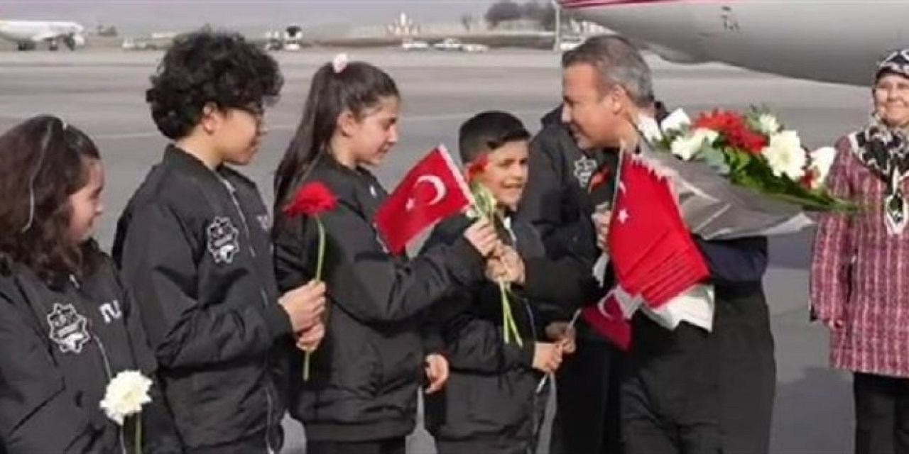 Astronotumuz Gezeravcı, yurda döndü