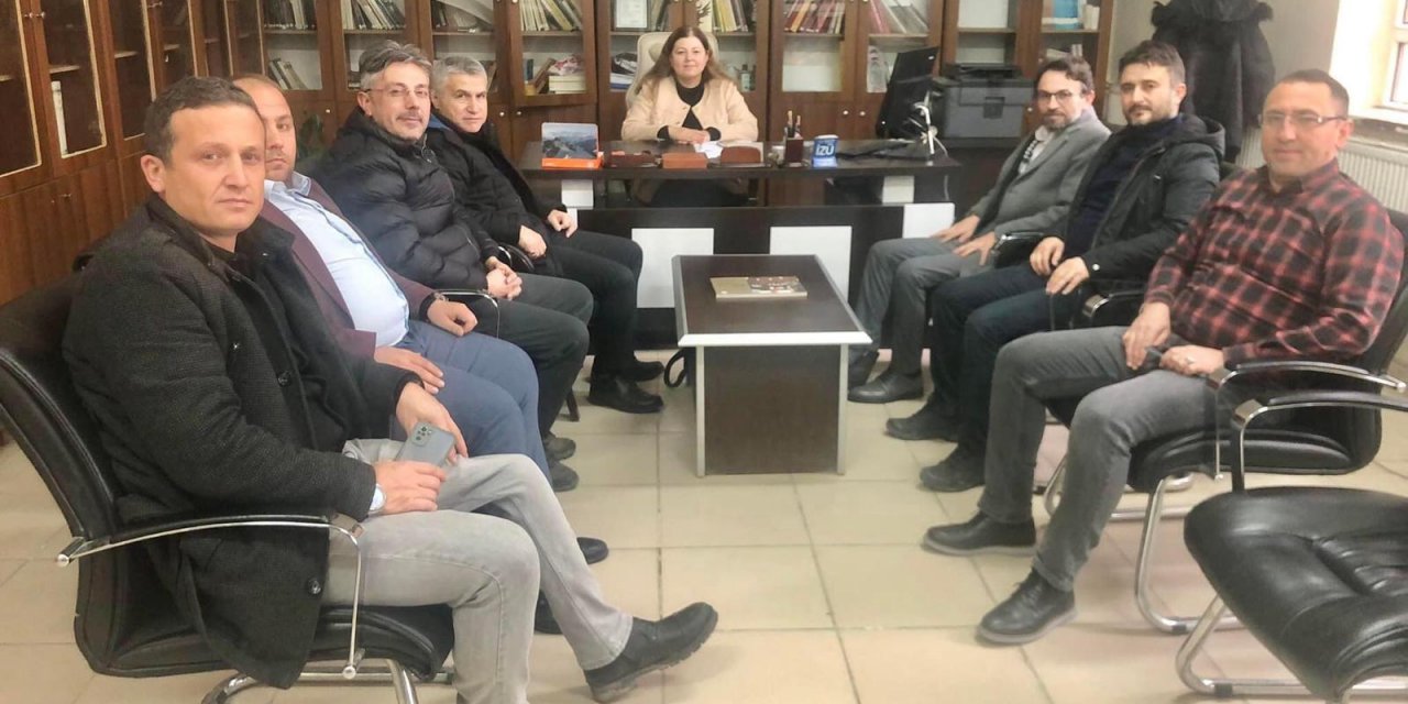 Sendika Temsilcisinden Milli Eğitim Müdürüne Makamında Saygısızlık İddiası!