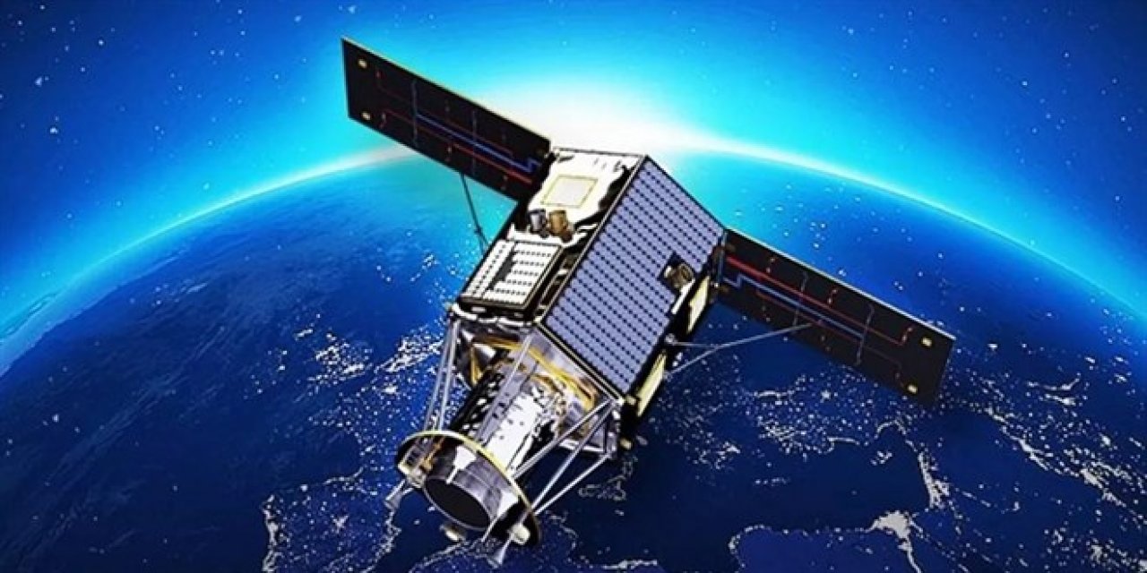 Kontrolden çıkan iki tonluk uydu bugün Dünya'ya düşecek!