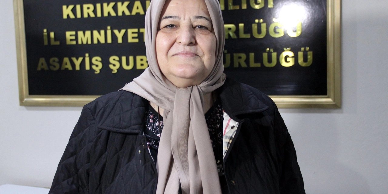 Dolandırılan emekli kadın öğretmenin parasını polis kurtardı!