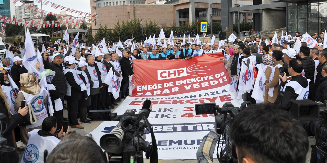 Toplu sözleşme ikramiyesini iptal ettiren CHP’yi protesto!