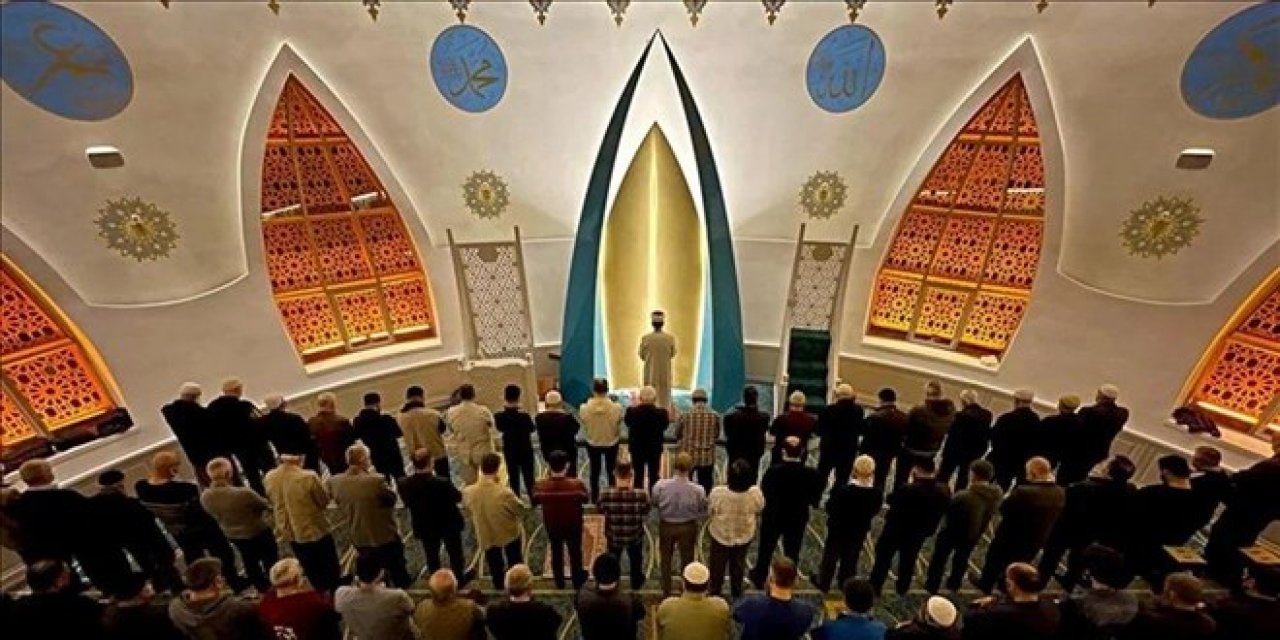 İlk teravih namazı ne zaman, saat kaçta kılınacak?