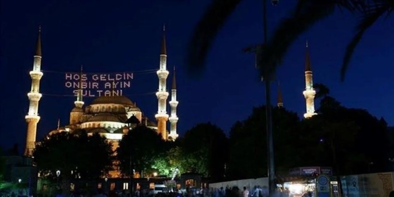 8 Mart 2025 Cumartesi Ankara'da İftar ve Sahur Saatleri