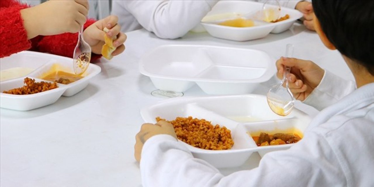 Yemek fiyatlarını artıran özel okullara 'indirimli tarife' teklifi