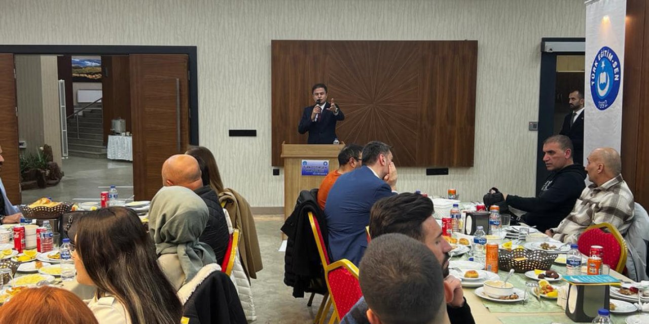 Türk Eğitim-Sen Genel Merkez Yöneticileri Alanlardan Ayrılmıyor