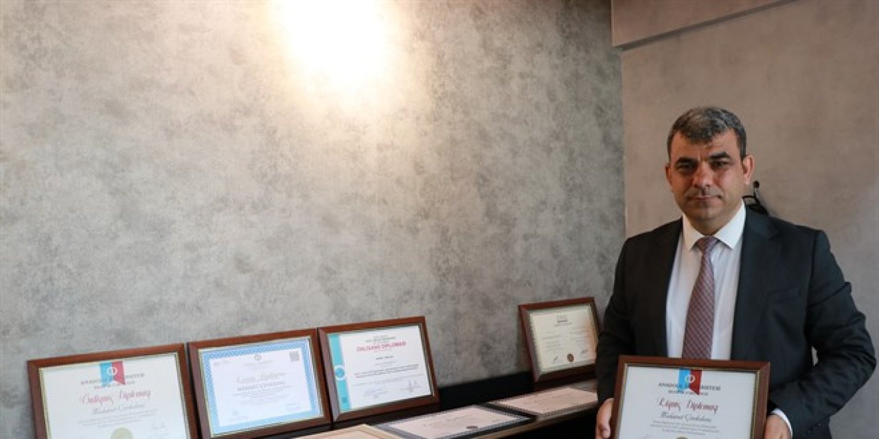 9 üniversite mezunu emekli polis, 2 lisans eğitimini de sürdürüyor