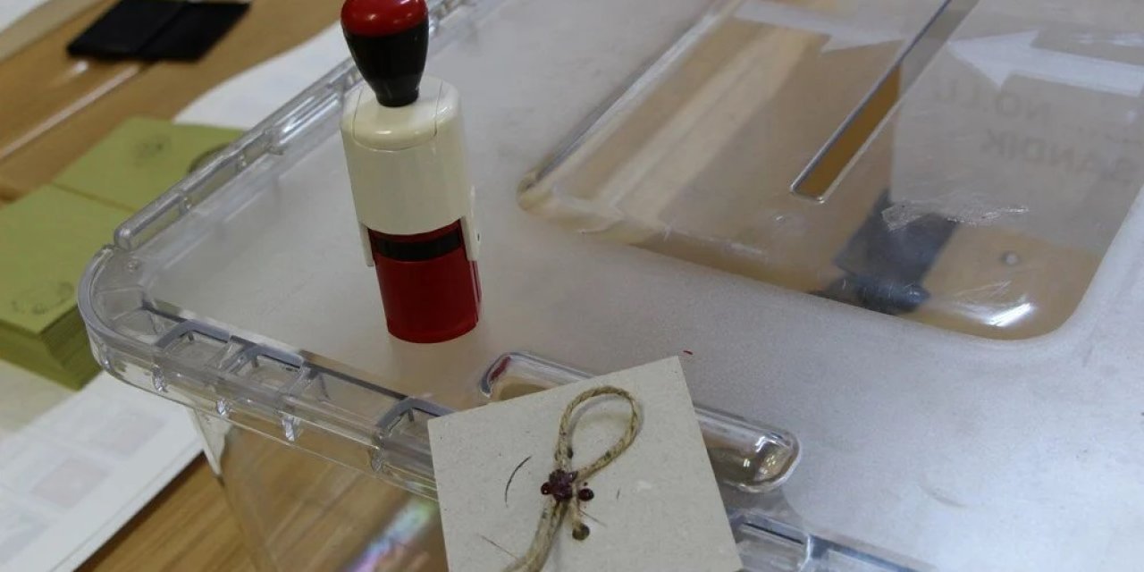 Seçim Toplantısına Katılan Öğretmenlerin Ek Dersi Kesilir Mi?