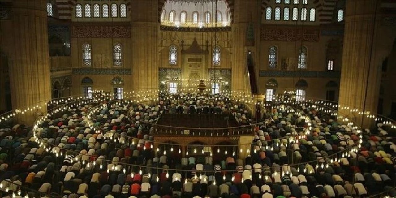 Bayram namazı saat kaçta? Ankara İstanbul İzmir ve il il bayram namazı saatleri...