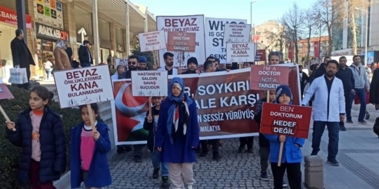 Hekimler ve sağlık çalışanlarından İsrail zulmüne karşı sessiz yürüyüşle tepki