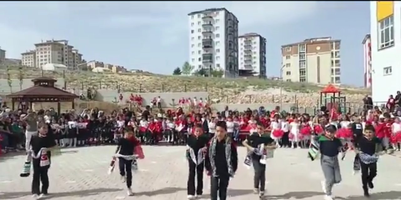 Ali Yalçın'dan 23 Nisan Gösterilerine "Filistin" Teşekkürü!