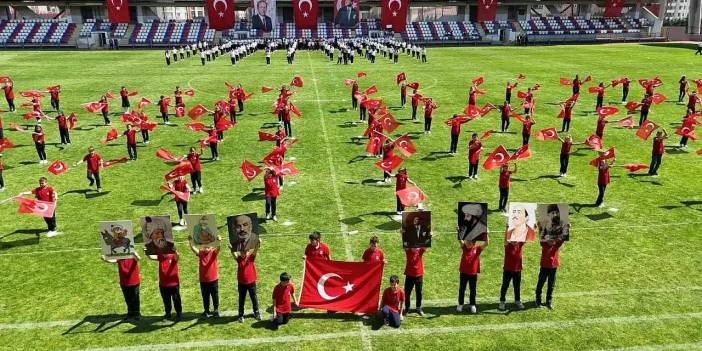 23 Nisan hazırlıkları başladı: Görevli öğretmen ve öğrencilere 10 gün izin!