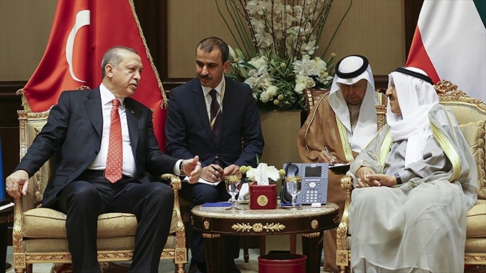 Cumhurbaşkanı Erdoğan Kuveyt'te imza törenine katıldı